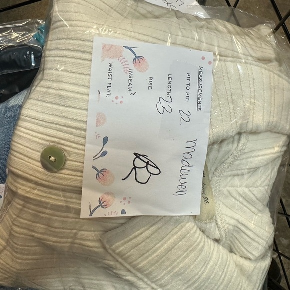 MADEWELL VARIEGATED Ribbed boxy cream 1/4 button stretchy polo.  MEDIUM - Picture 4 of 12